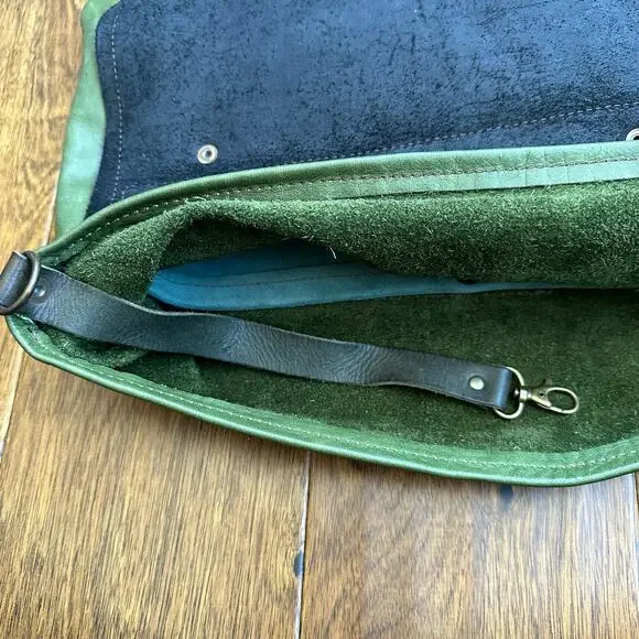 Ebano handmade Italian leather satchel messenger bag - Picture 9 of 16